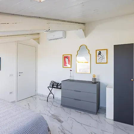 A Quiet Space Nápoly